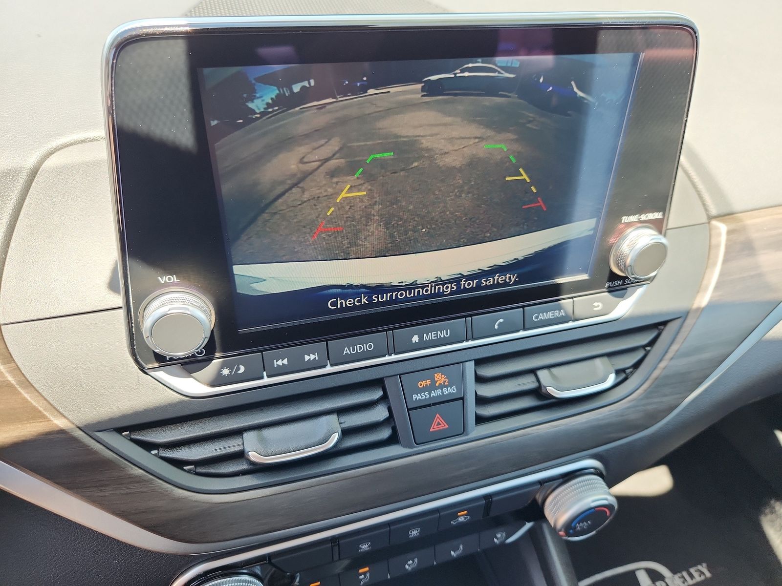 2025 Nissan Altima SV - Photo 22