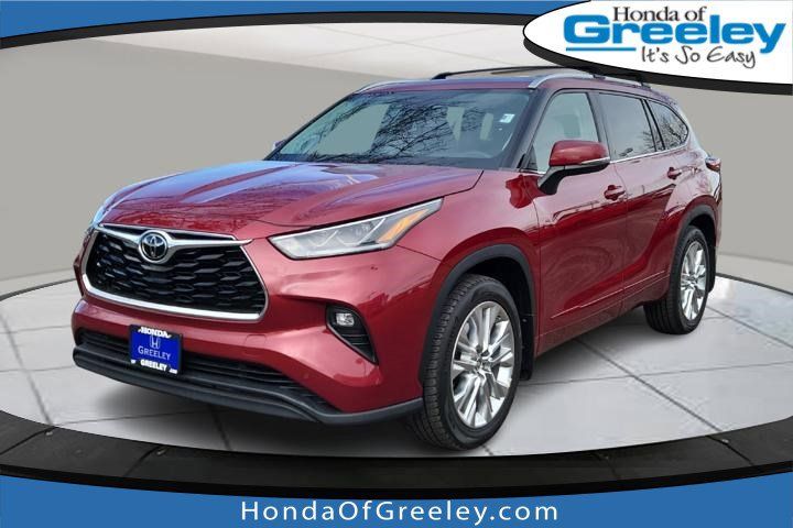 2021 Toyota Highlander Limited's photo