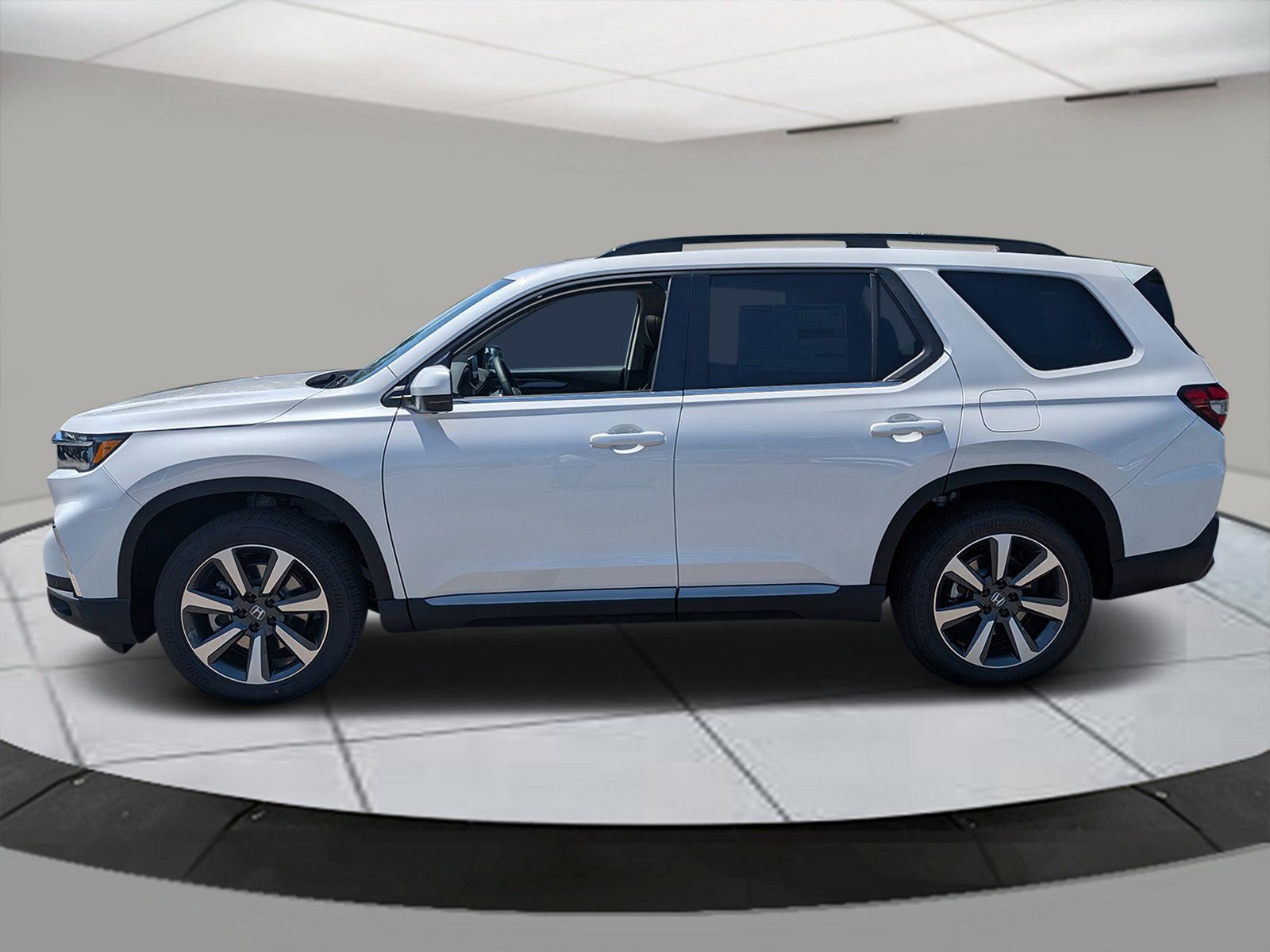 2025 Honda Pilot Elite photo 2