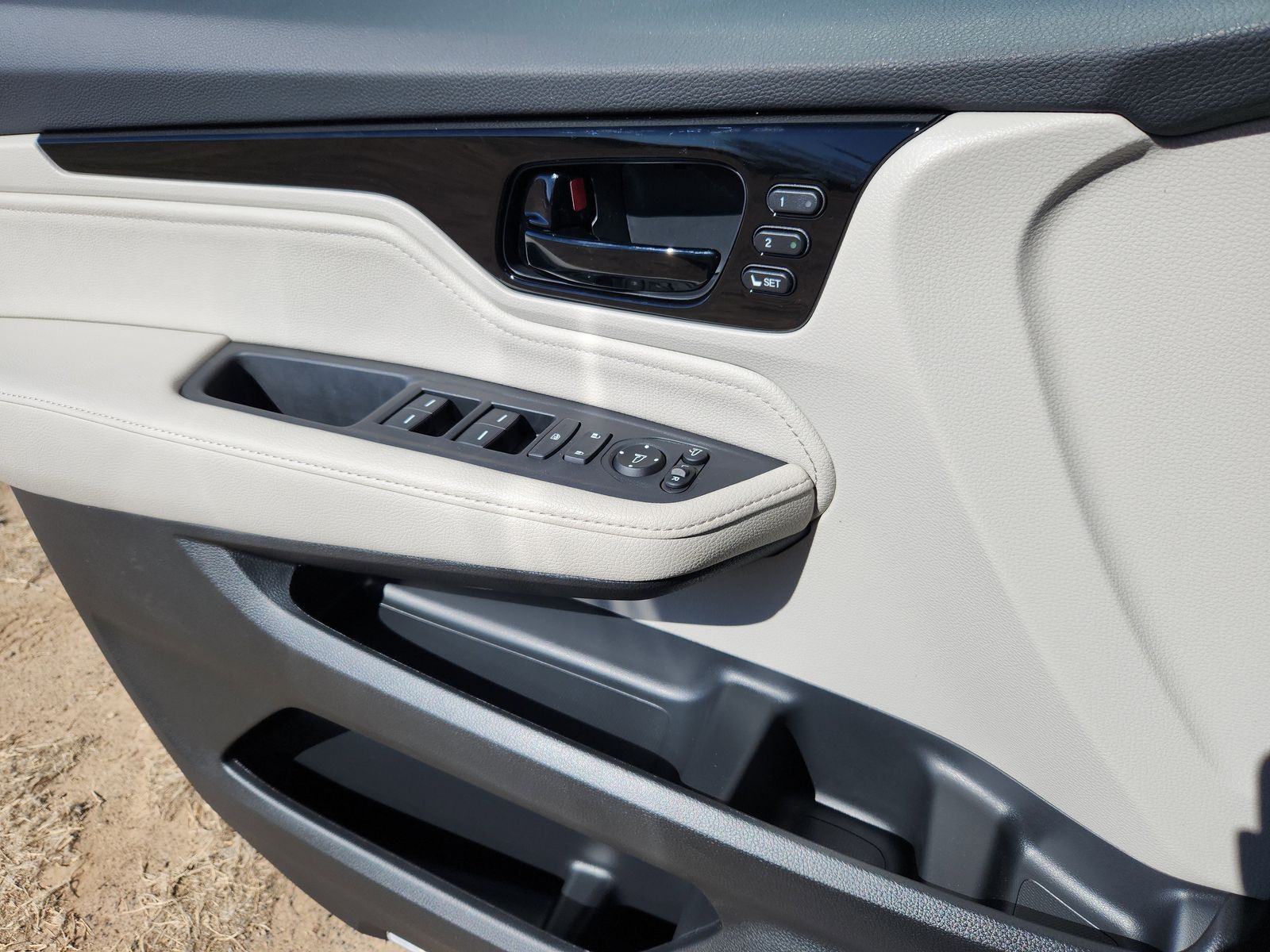 2026 Honda Odyssey Elite - Photo 9