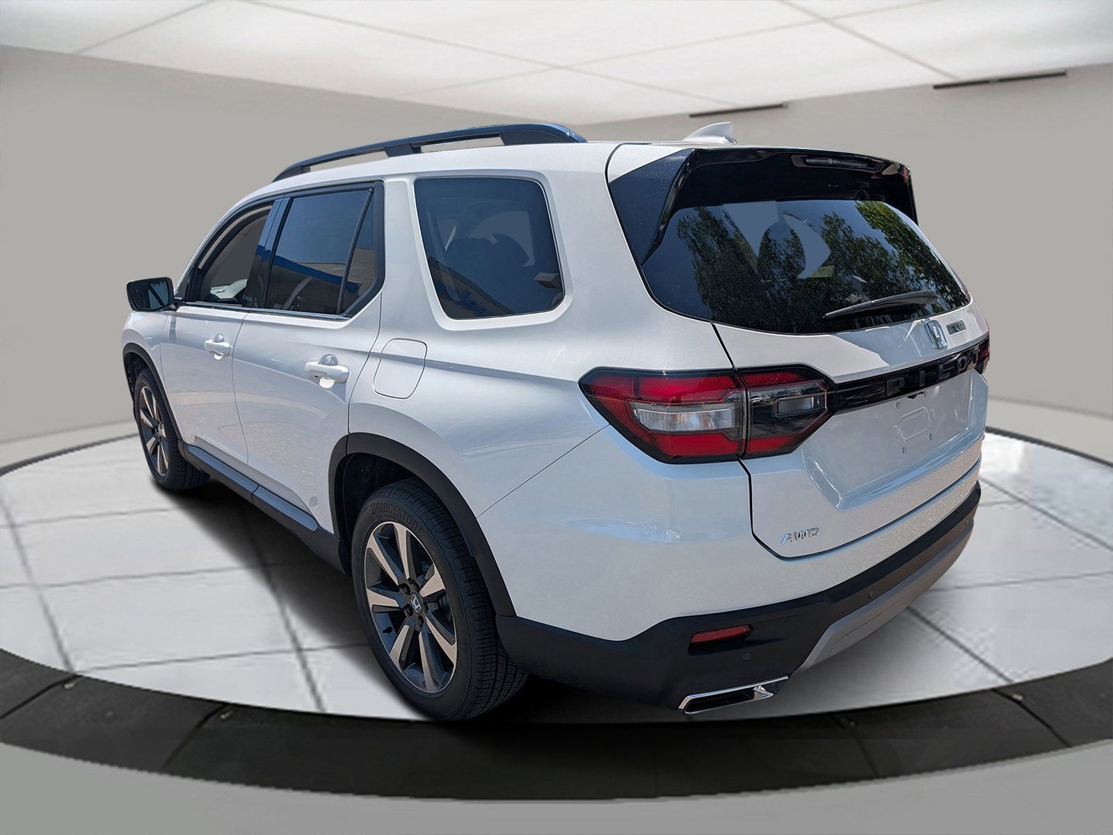 2025 Honda Pilot Elite photo 3