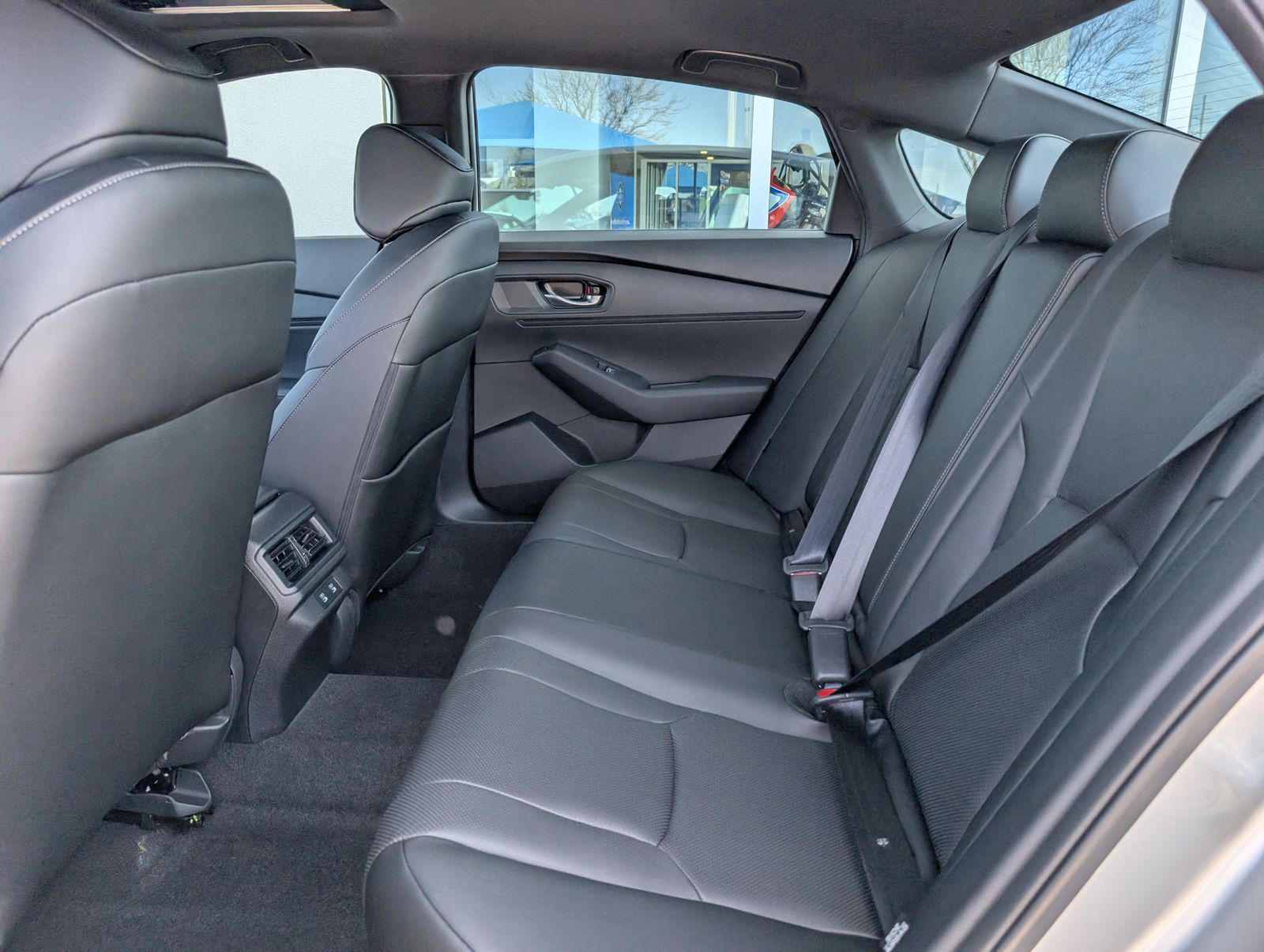 2025 Honda Accord Hybrid Sport-L photo 4
