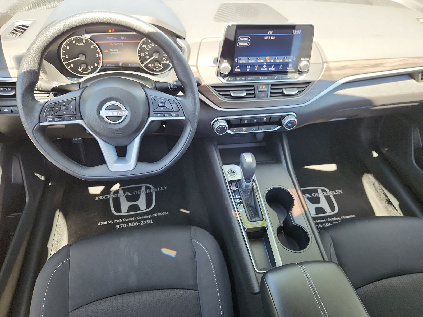 2025 Nissan Altima SV - Photo 12