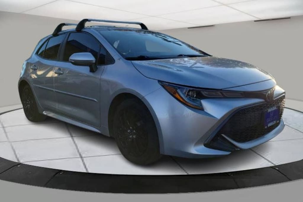 Used 2021 Toyota Corolla Hatchback SE Hatchback