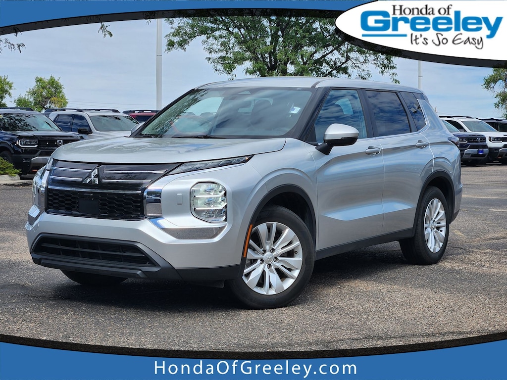 Used 2025 Mitsubishi Outlander ES SUV