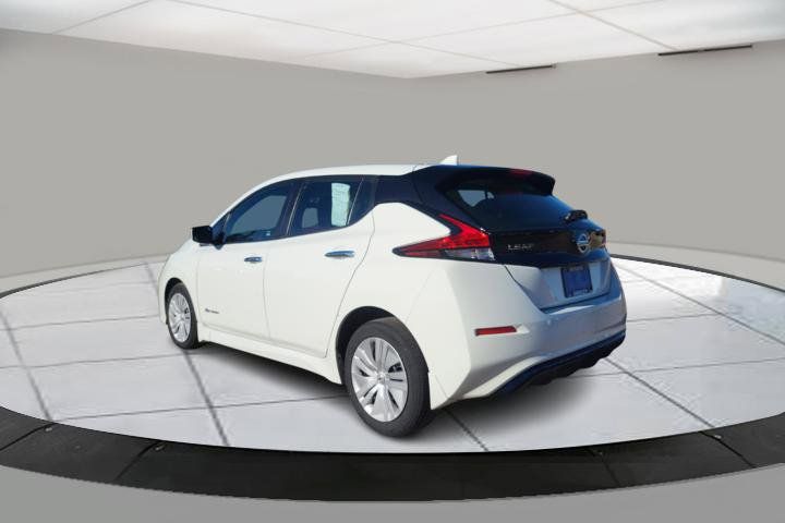 2019 Nissan Leaf S photo 3