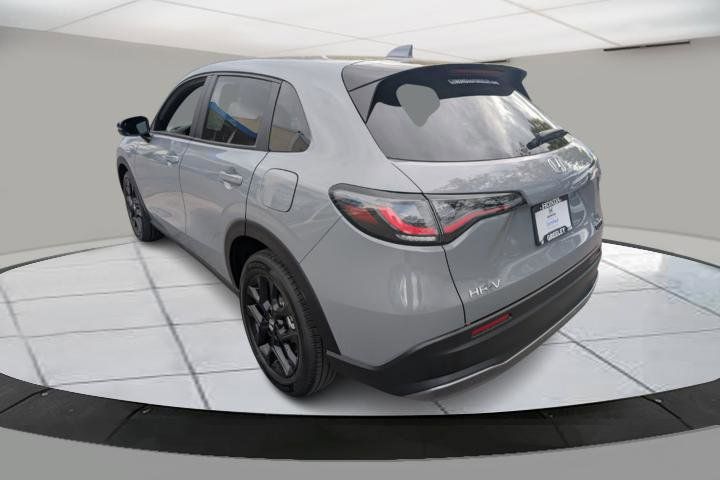 2025 Honda HR-V Sport photo 3