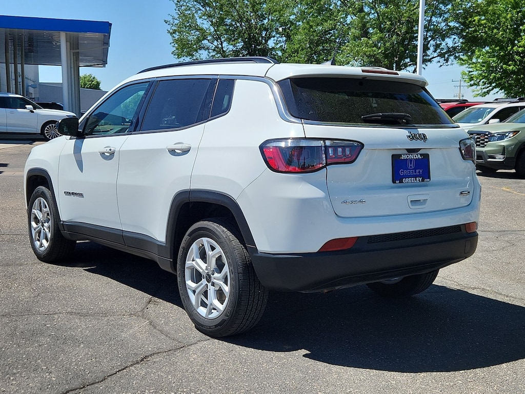 Used 2025 Jeep Compass Latitude SUV