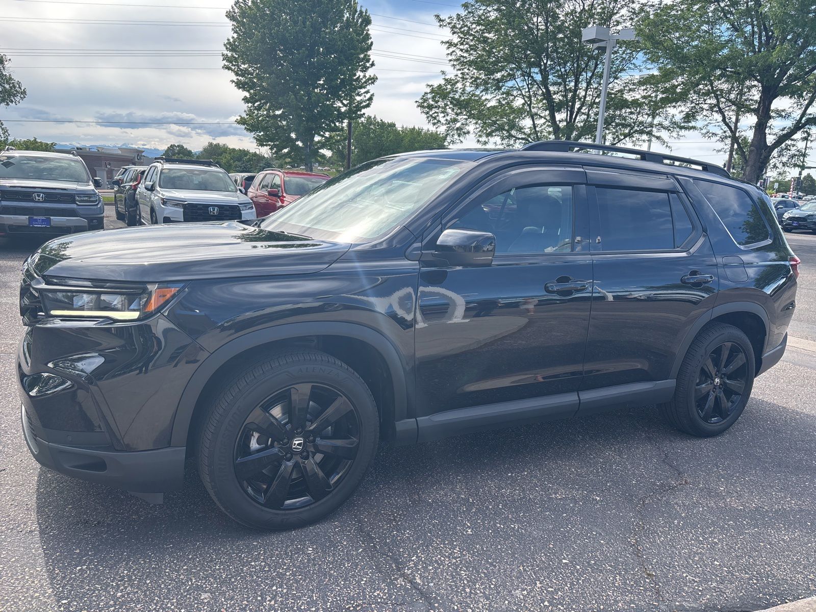 2025 Honda Pilot Black Edition - Photo 1