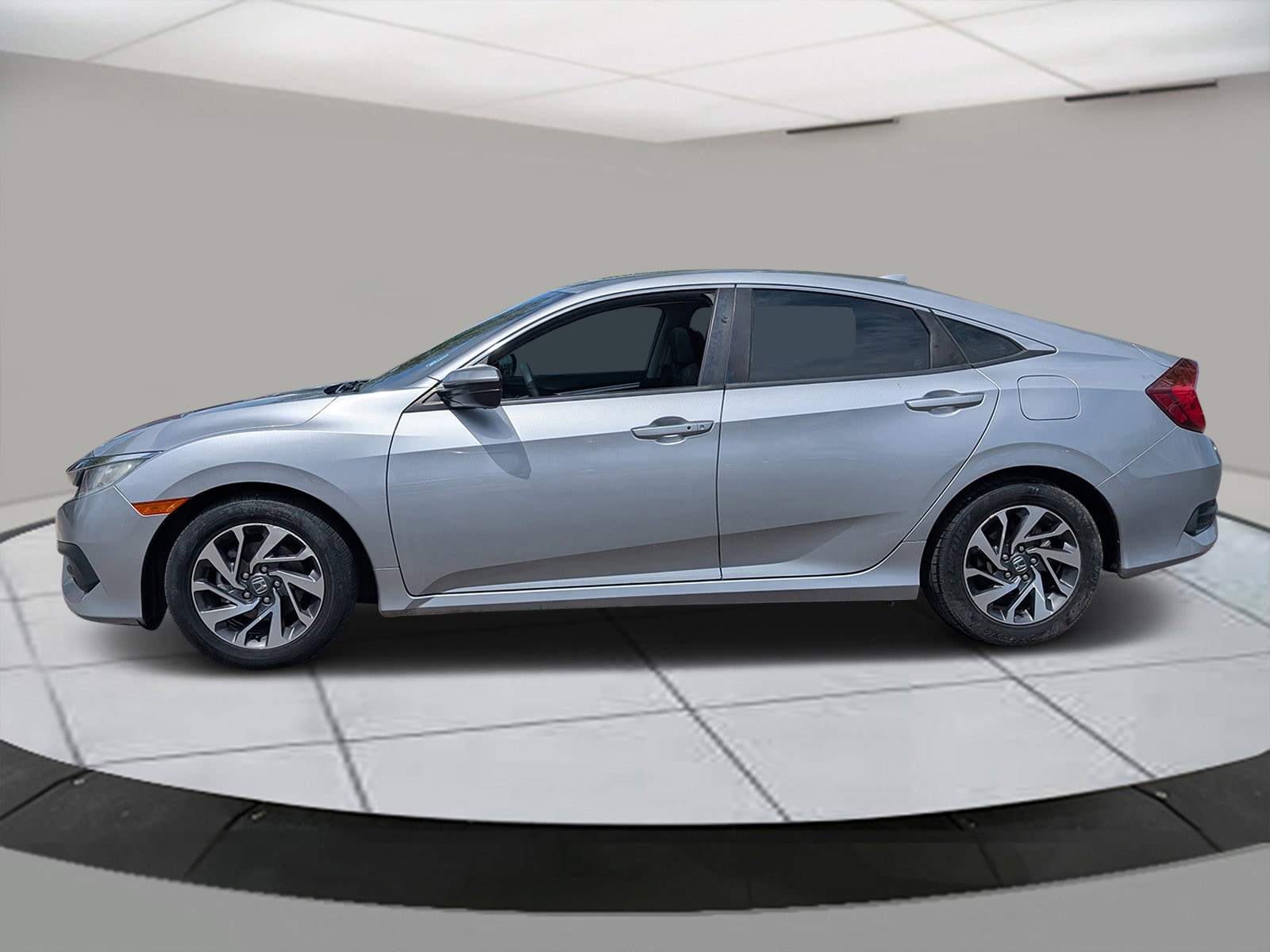 Used 2018 Honda Civic EX with VIN 2HGFC2F74JH578313 for sale in Greeley, CO
