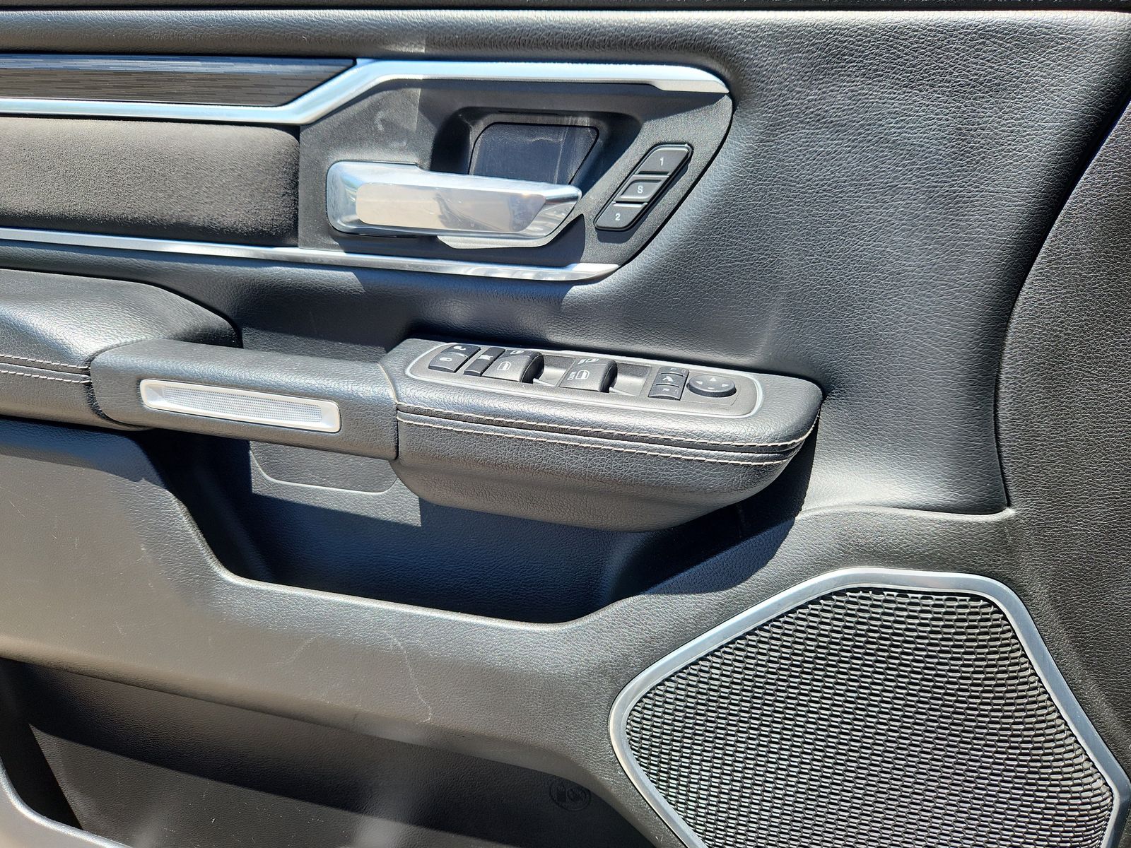 2023 RAM Ram 1500 Pickup Laramie - Photo 9