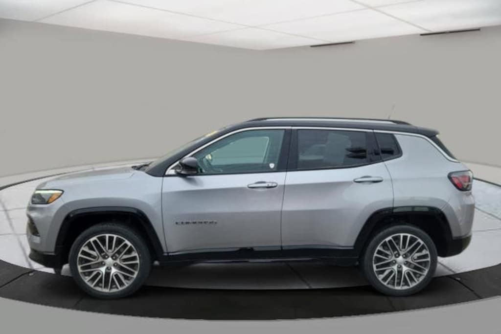 Used 2022 Jeep Compass Limited SUV