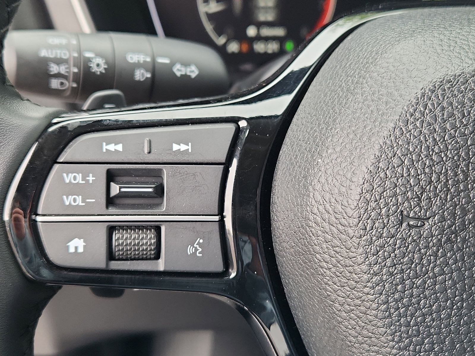 2025 Honda Pilot EX-L - Photo 19