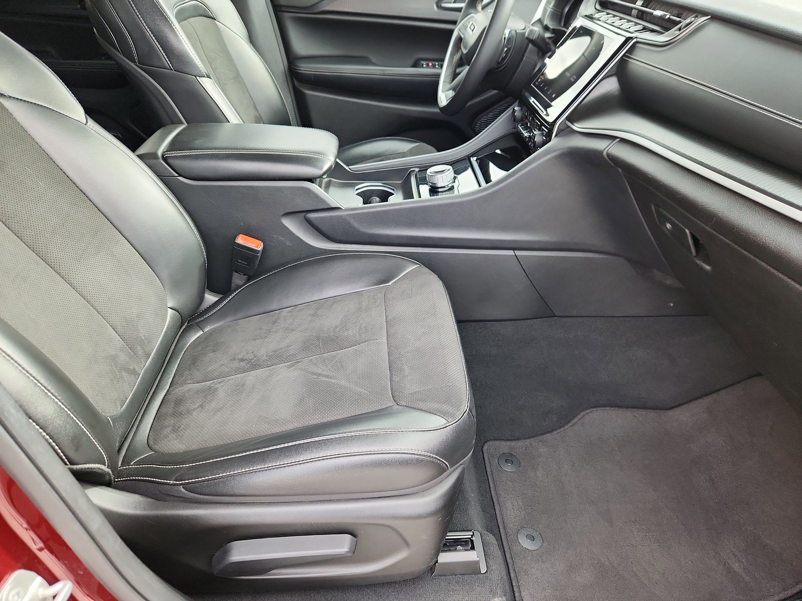 2024 Jeep Grand Cherokee Altitude - Photo 14