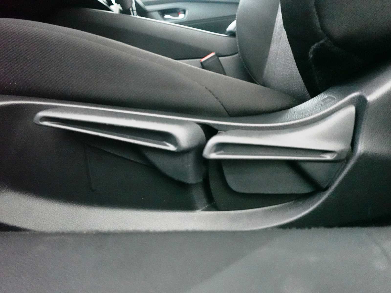 2025 Honda Accord LX - Photo 14