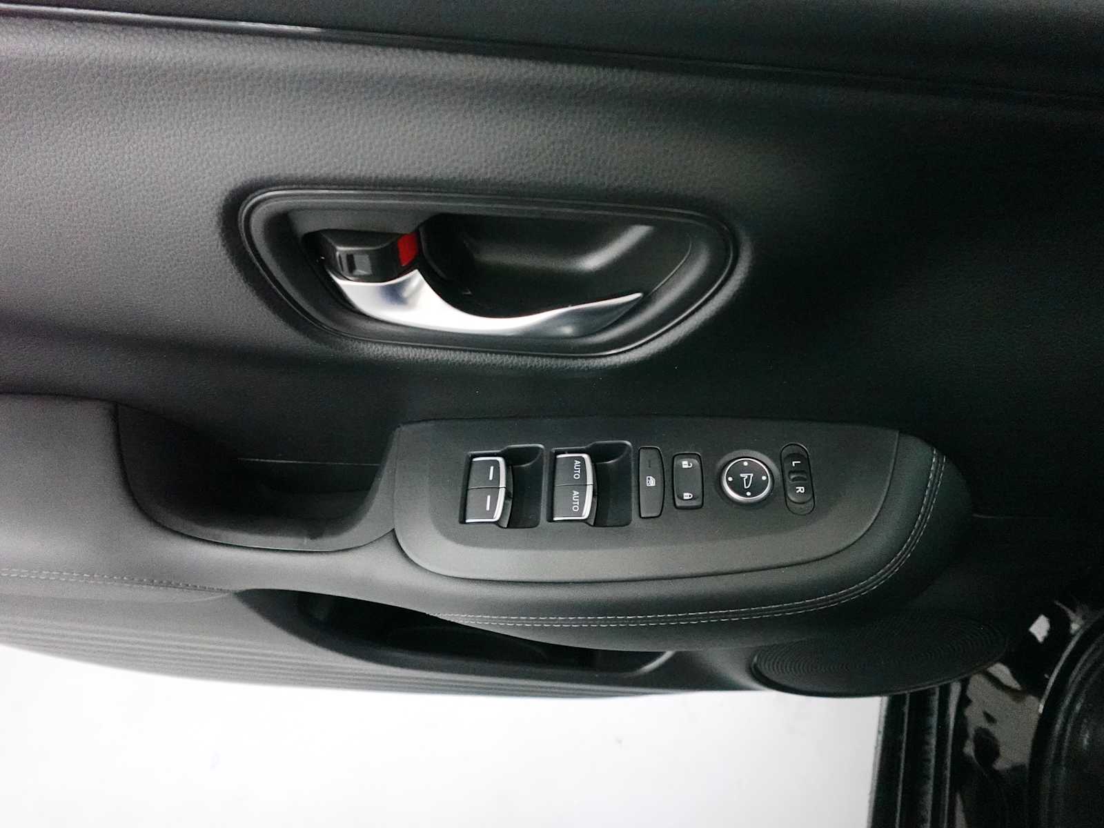 2024 Honda HR-V EX-L - Photo 11