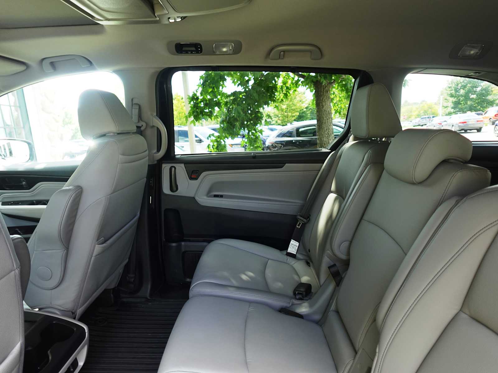 2024 Honda Odyssey Touring - Photo 24