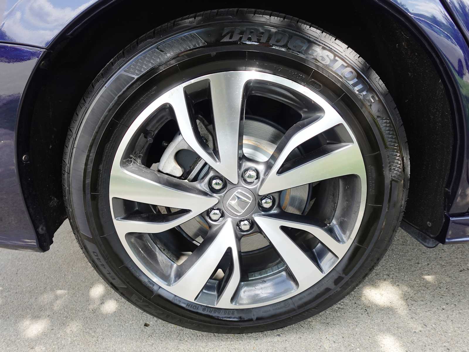 2024 Honda Odyssey Touring - Photo 8