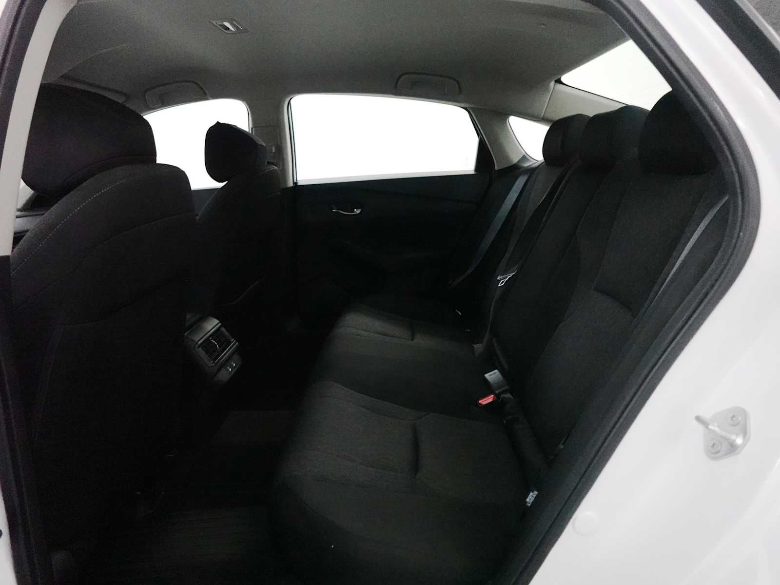 2025 Honda Accord LX - Photo 25