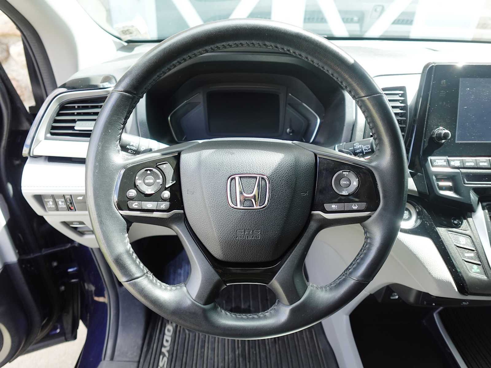 2024 Honda Odyssey Touring - Photo 15