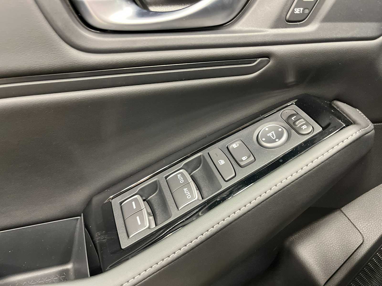 2026 Honda Accord Hybrid Touring - Photo 13