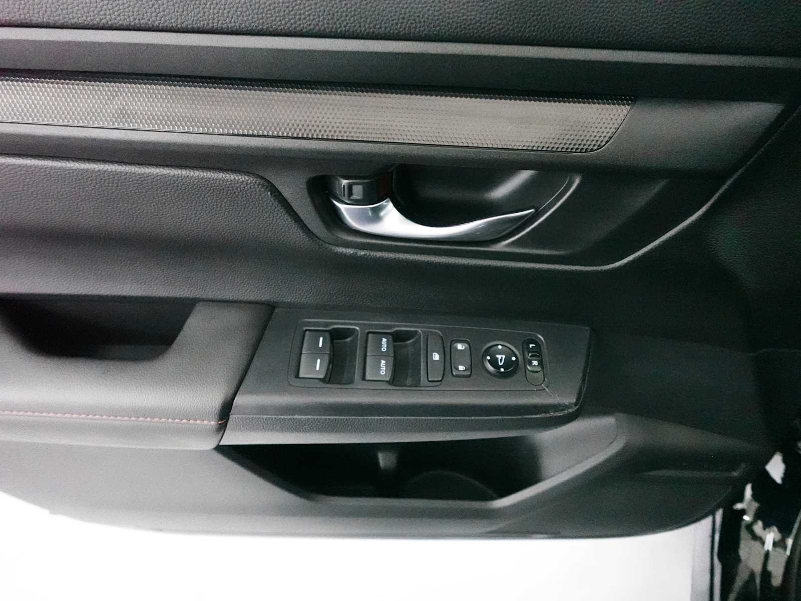 2025 Honda CR-V Sport - Photo 11