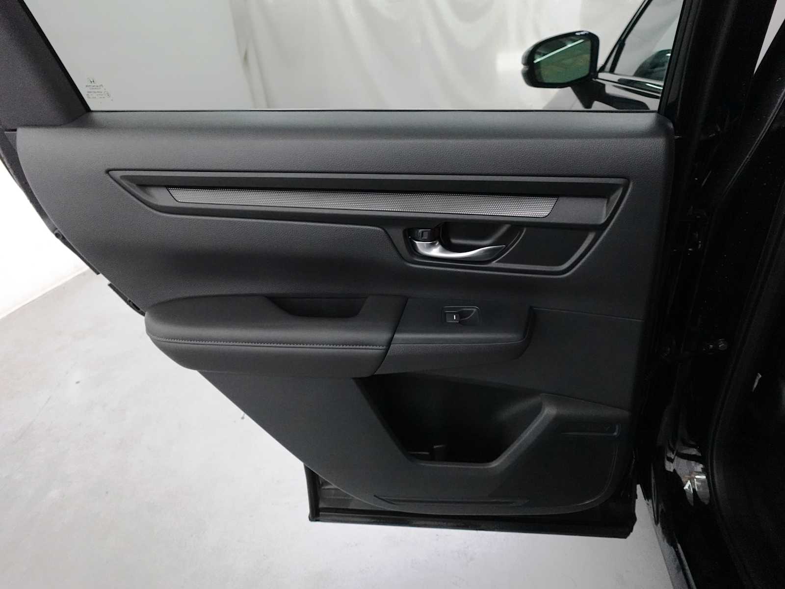 2025 Honda CR-V EX - Photo 24