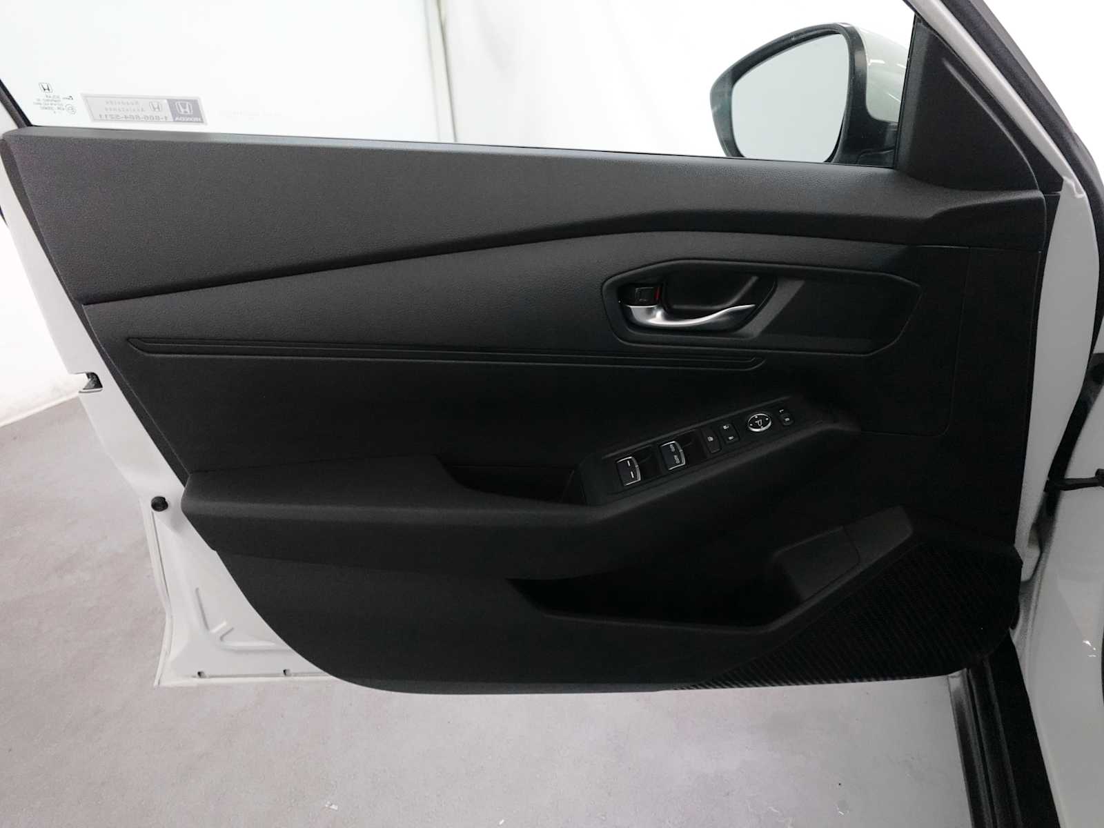 2025 Honda Accord LX - Photo 10