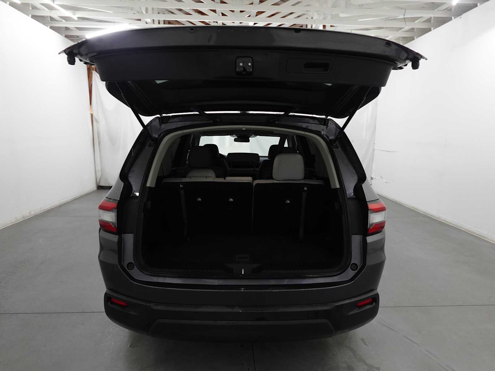 2023 Honda Pilot LX - Photo 29
