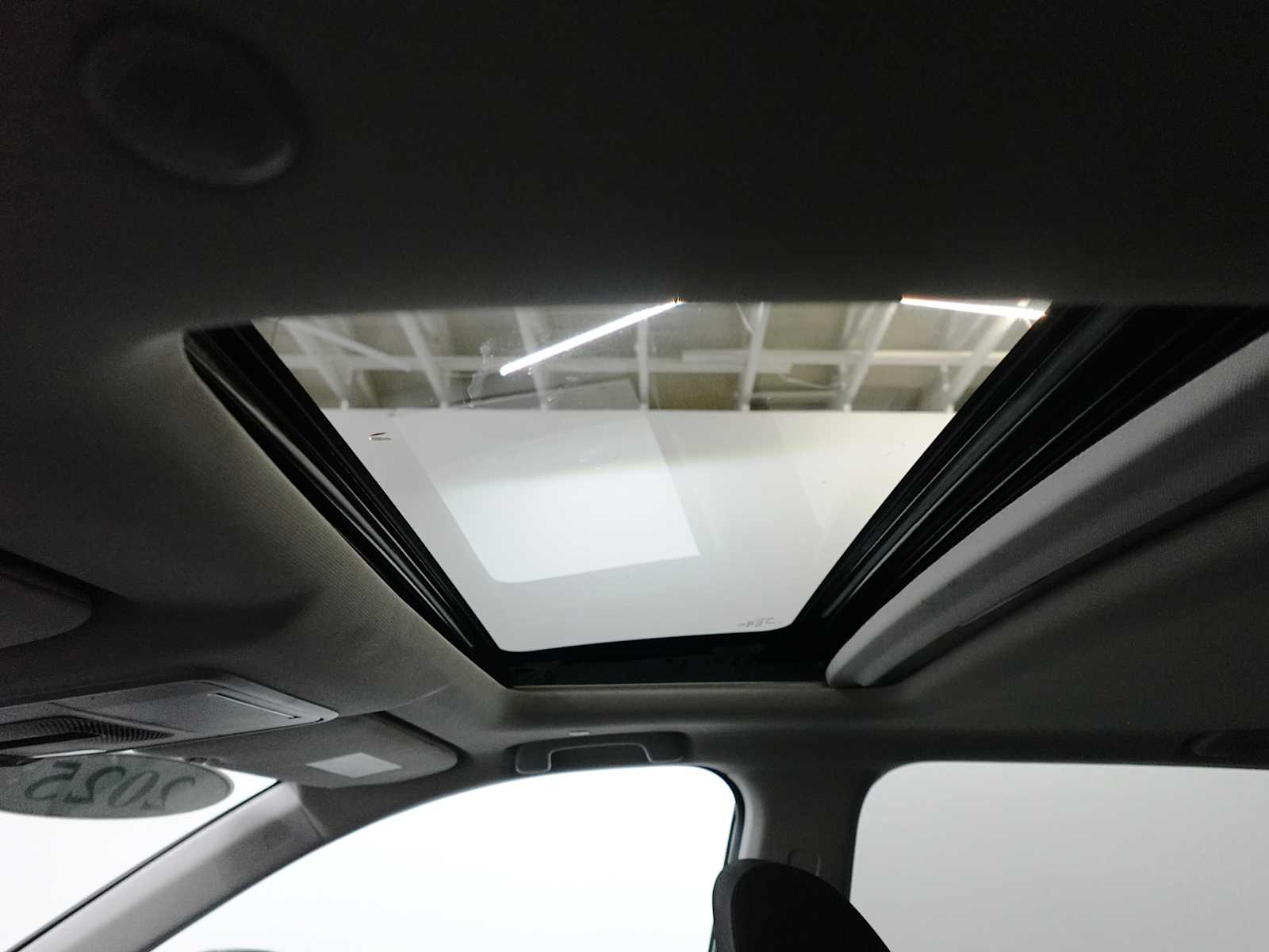 2025 Honda CR-V EX - Photo 23