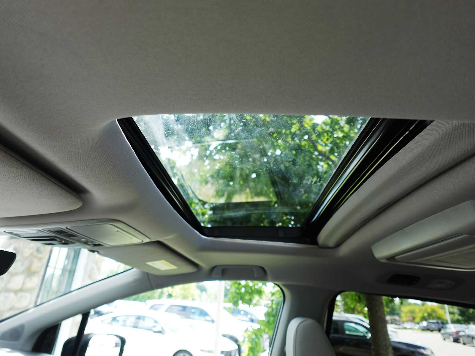 2024 Honda Odyssey Touring - Photo 22