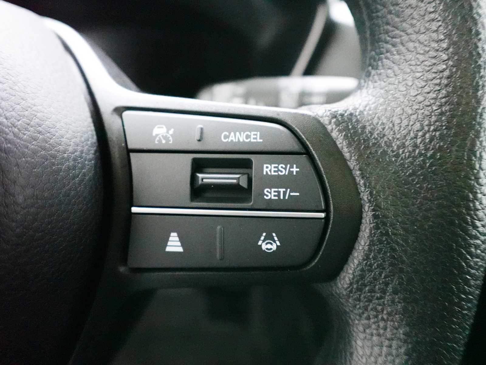 2025 Honda CR-V EX - Photo 18