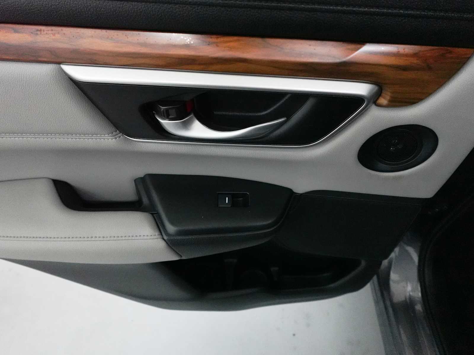 2022 Honda CR-V Touring - Photo 26