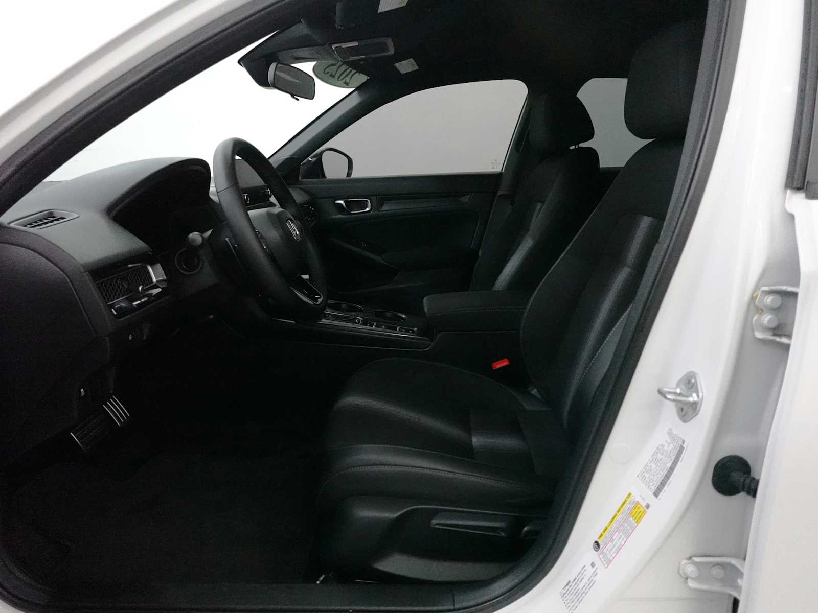 2025 Honda Civic Sport - Photo 12