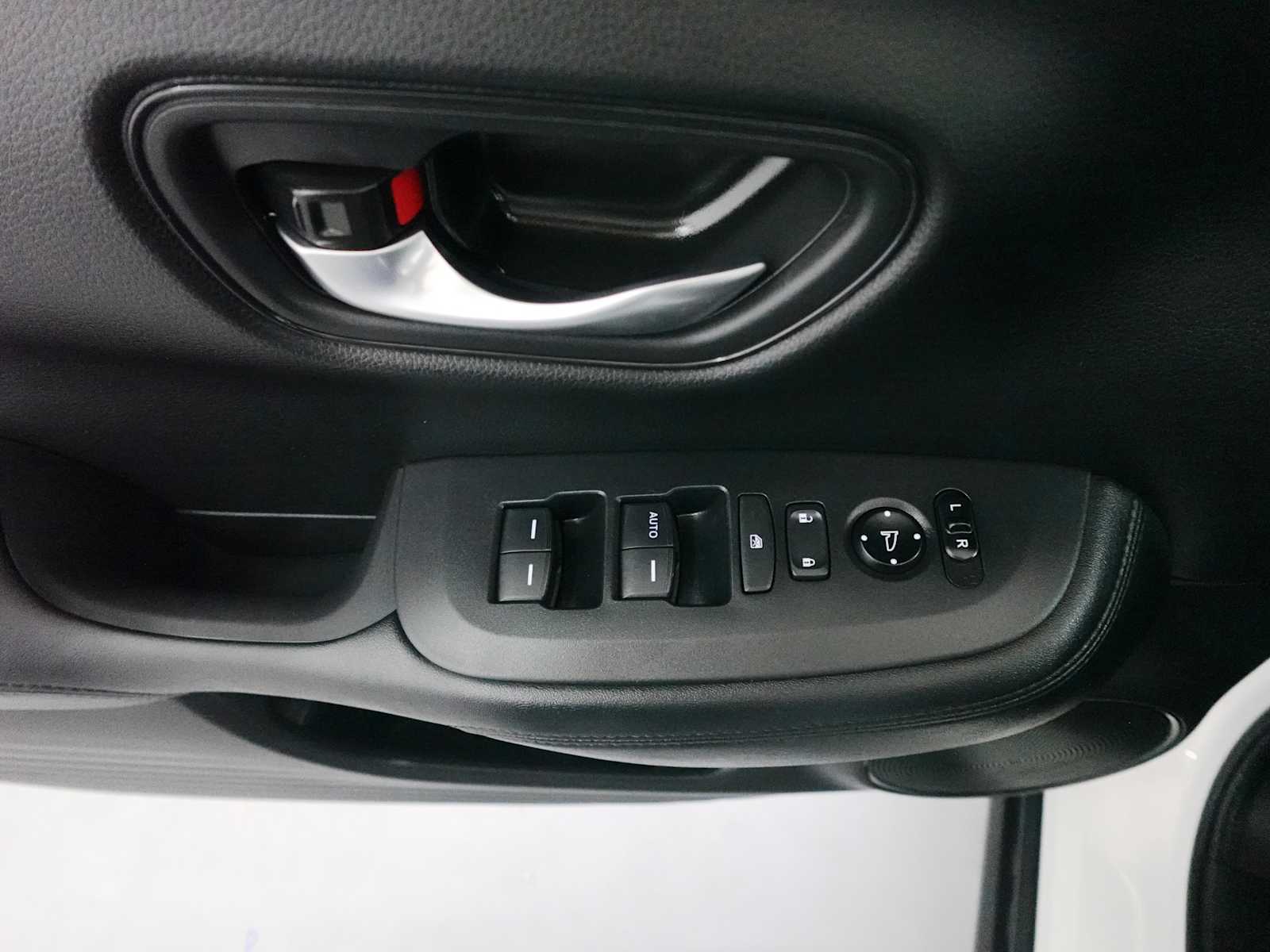 2024 Honda HR-V LX - Photo 11