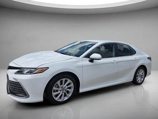 2023 Toyota Camry LE Sedan