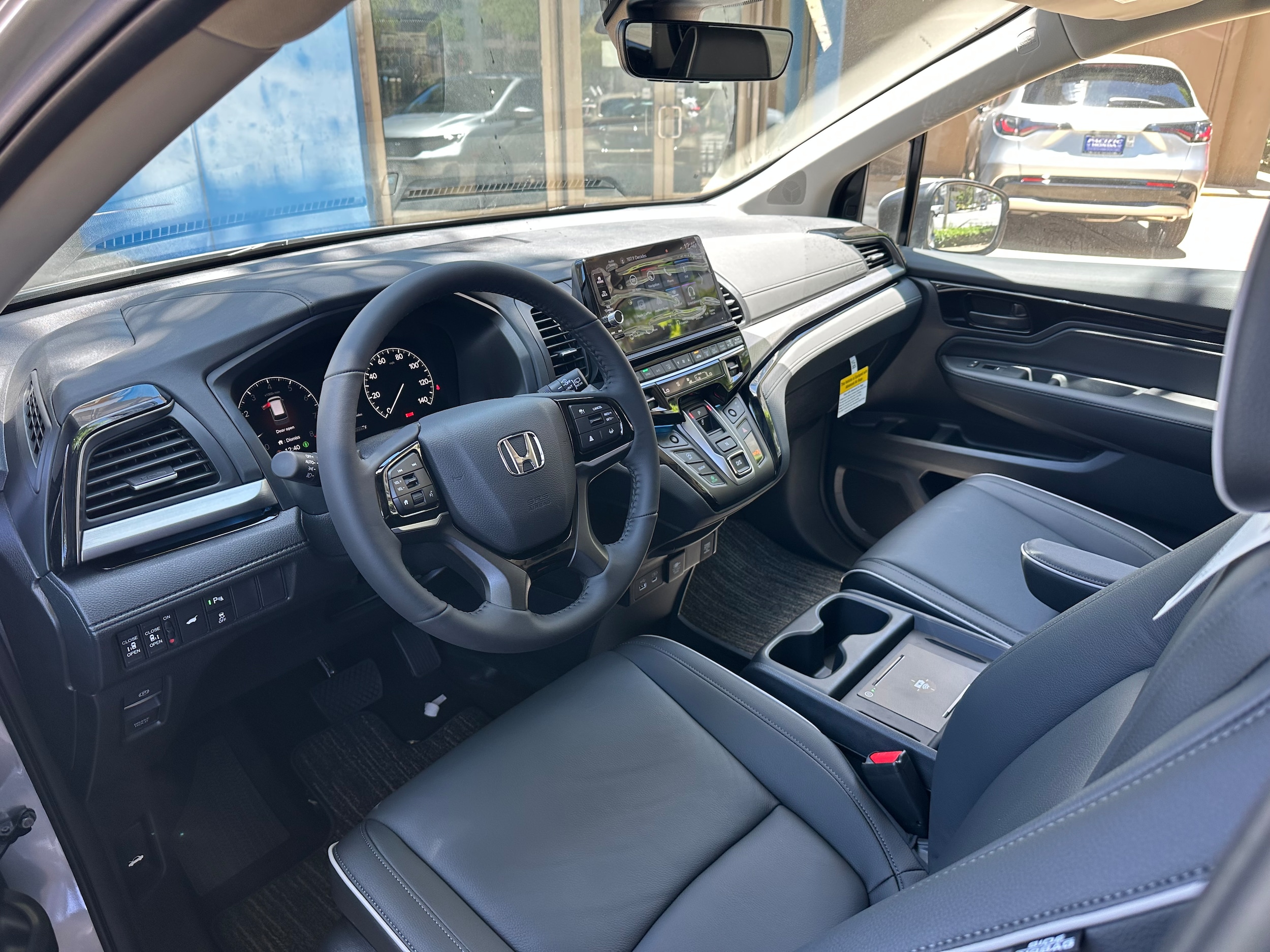 2026 Honda Odyssey Touring - Photo 9