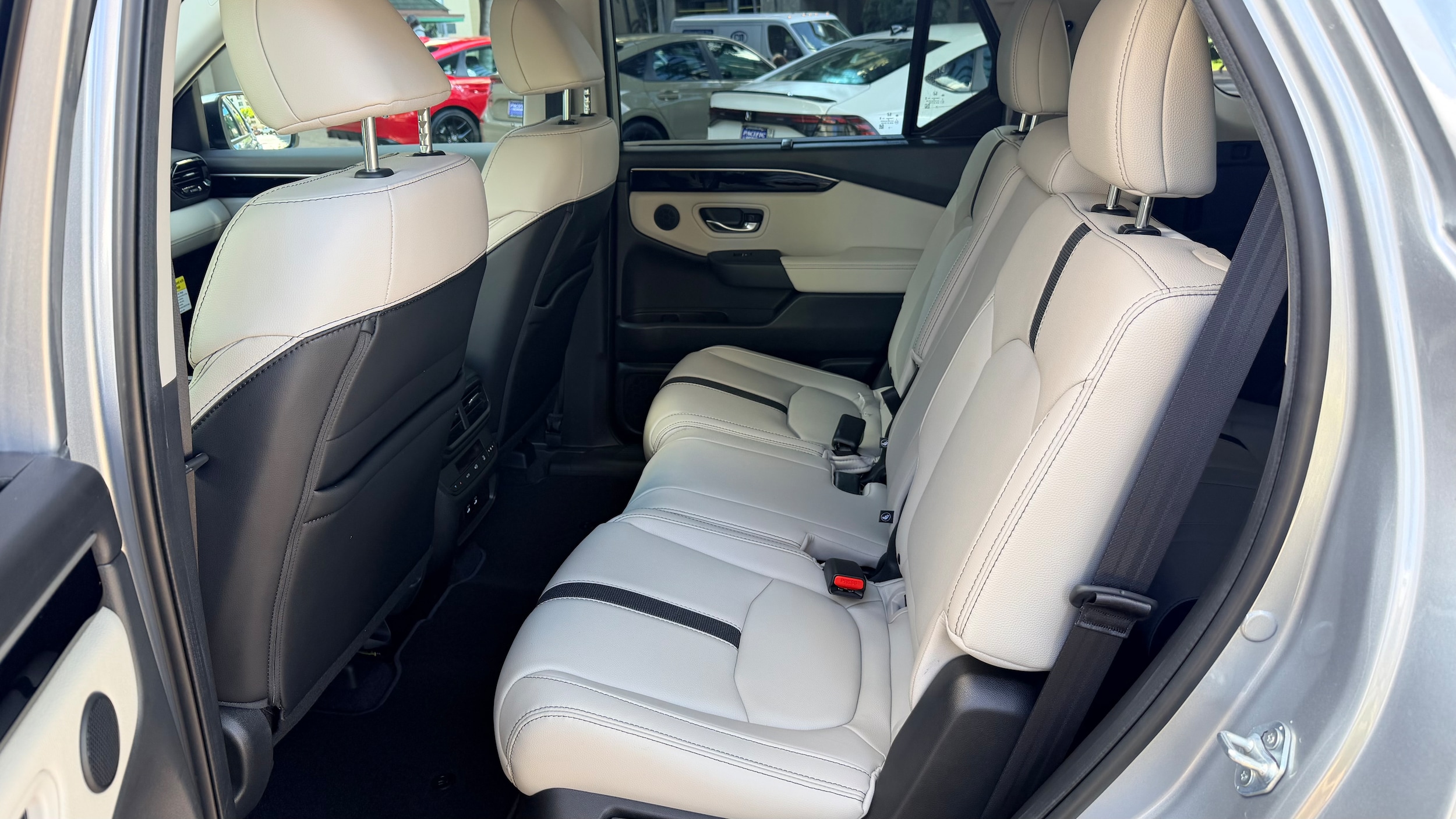 2026 Honda Pilot EX-L - Photo 10