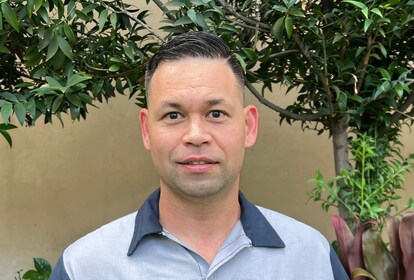 Staff member Cagen Ray from 7611ad307621