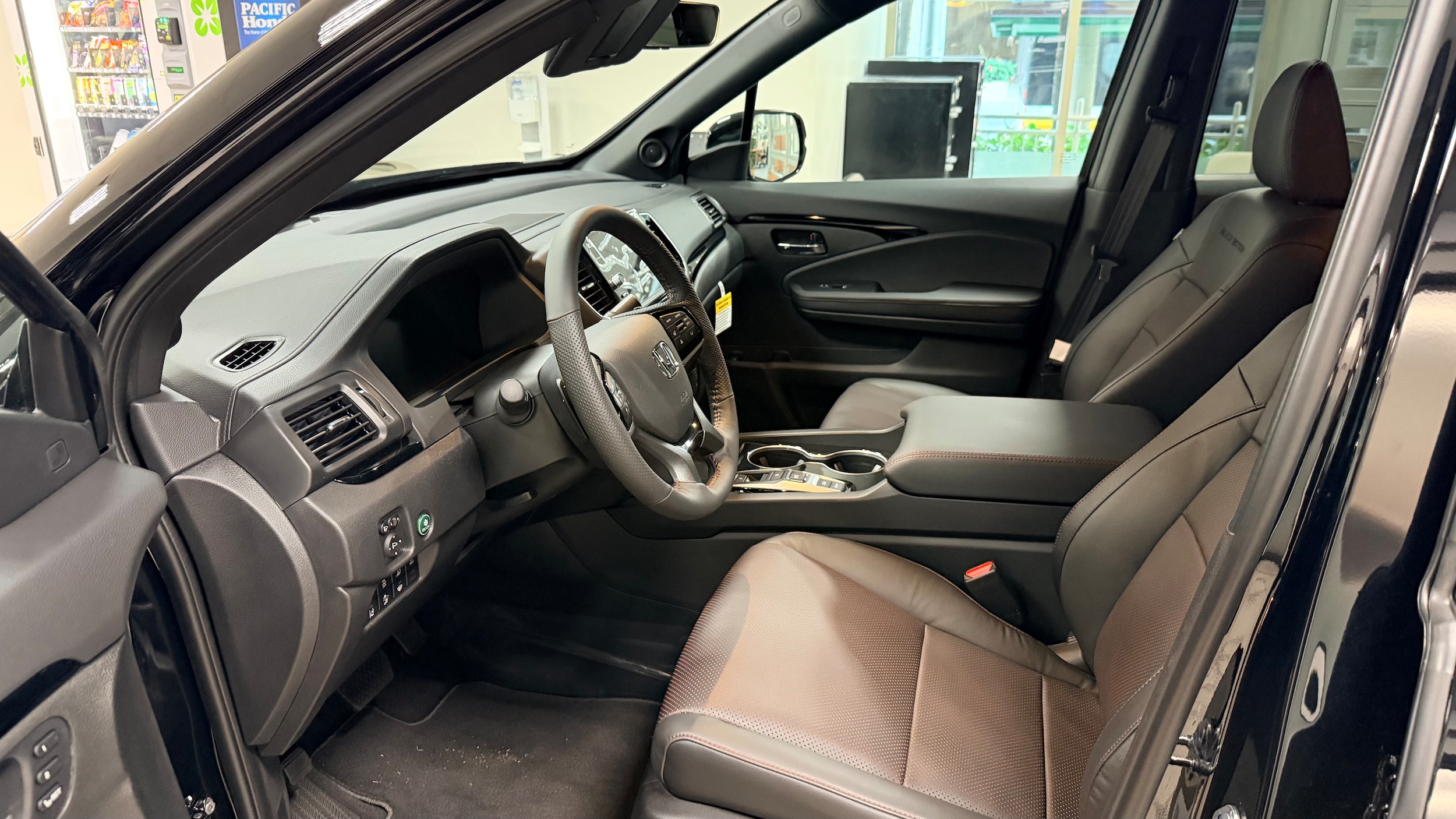 2026 Honda Ridgeline Black Edition - Photo 10