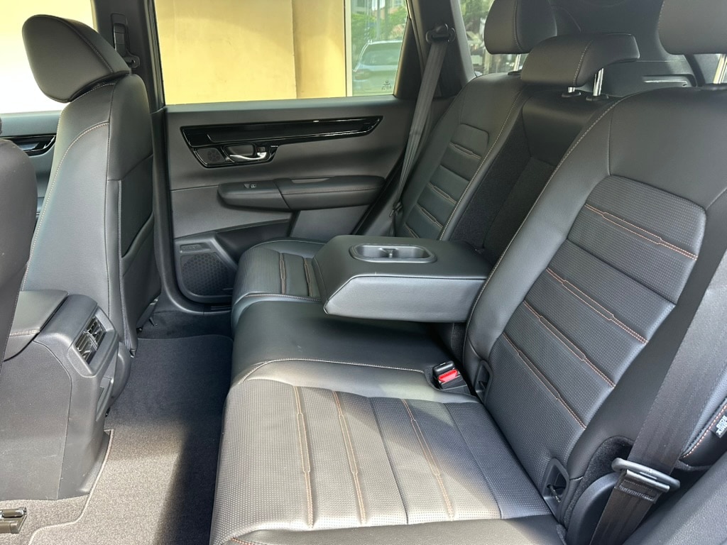 2026 Honda CR-V Sport Touring - Photo 11