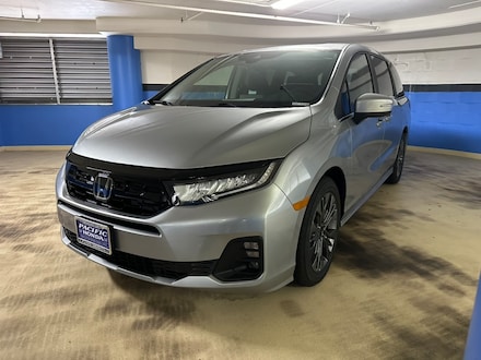 2026 Honda Odyssey Touring Van Passenger
