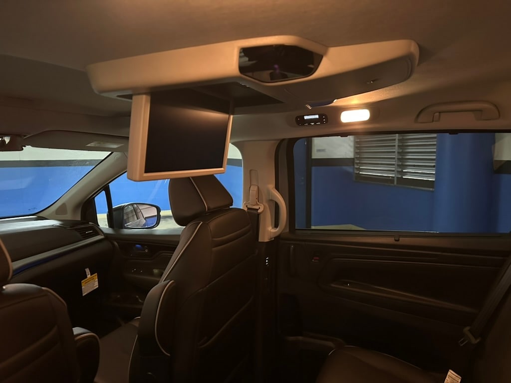 2026 Honda Odyssey Touring - Photo 12