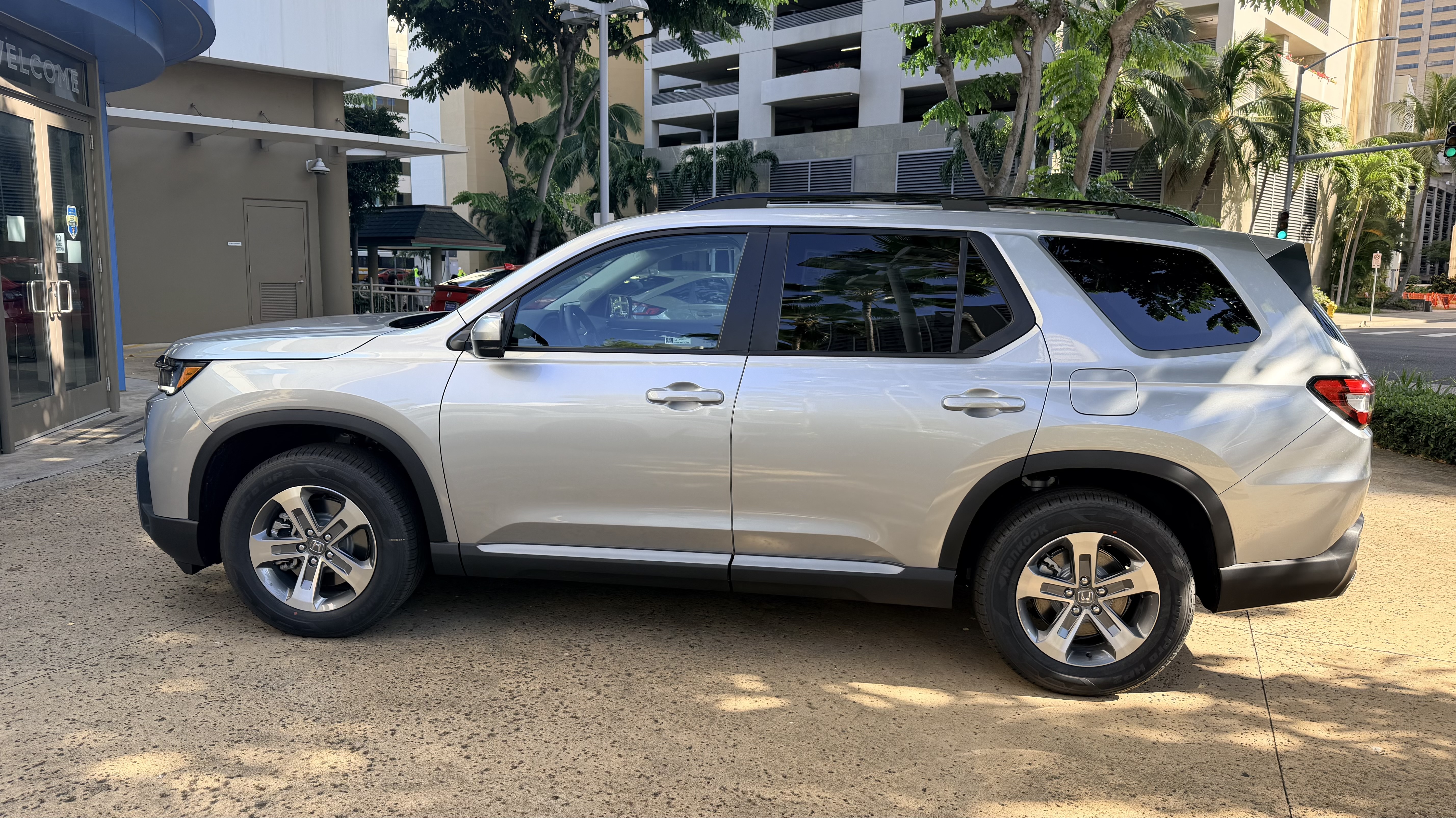 2026 Honda Pilot EX-L - Photo 8