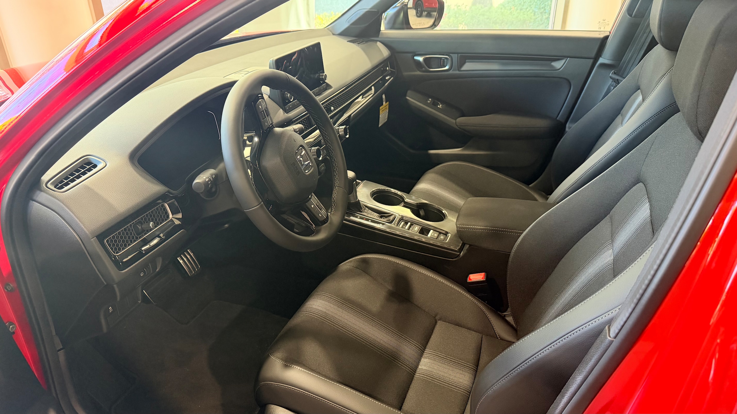 2026 Honda Civic Hatchback Sport - Photo 7