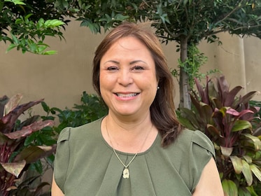 Staff member Lee Ann Shishido from 7611ad307621