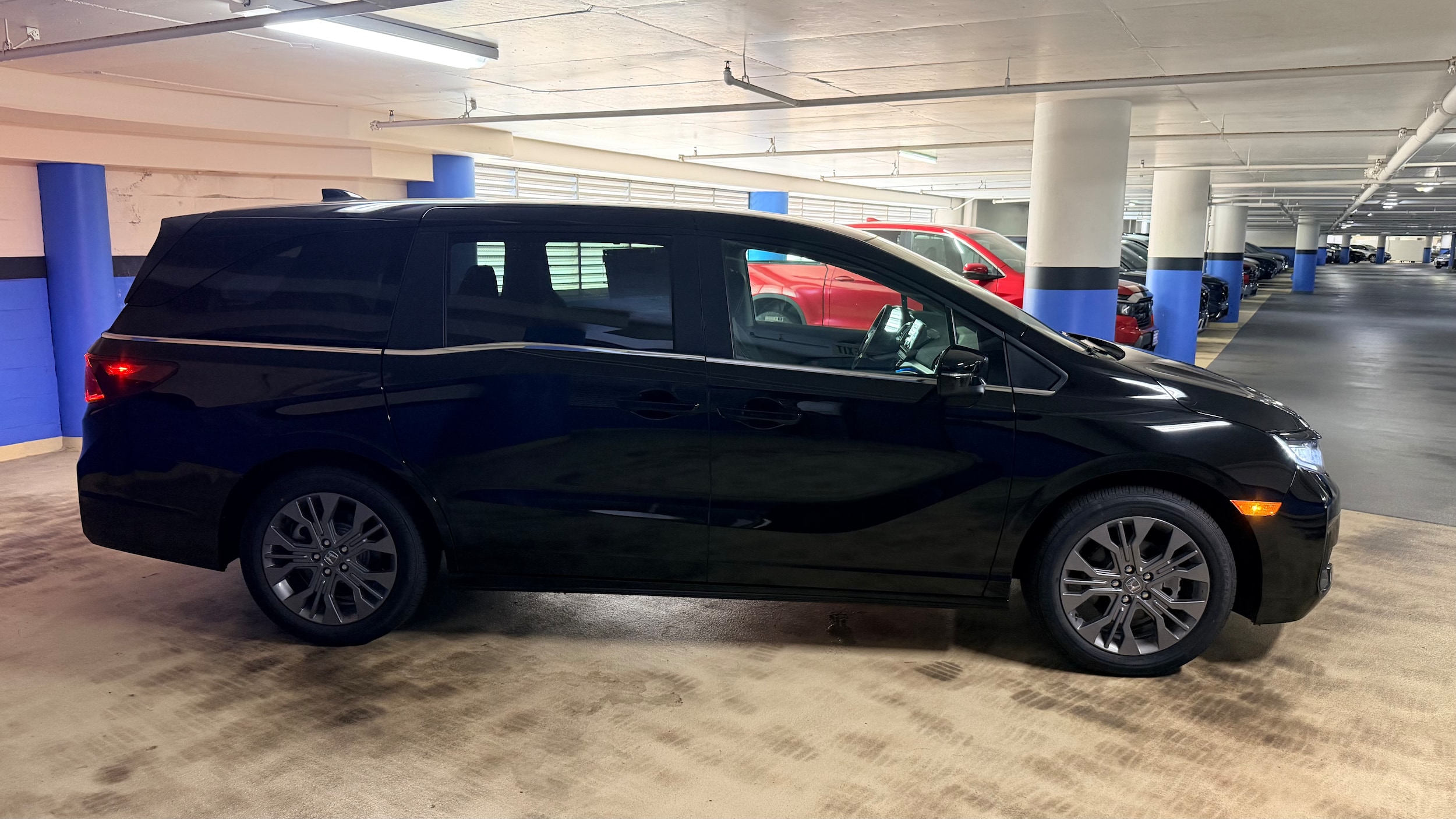 2026 Honda Odyssey Touring - Photo 3
