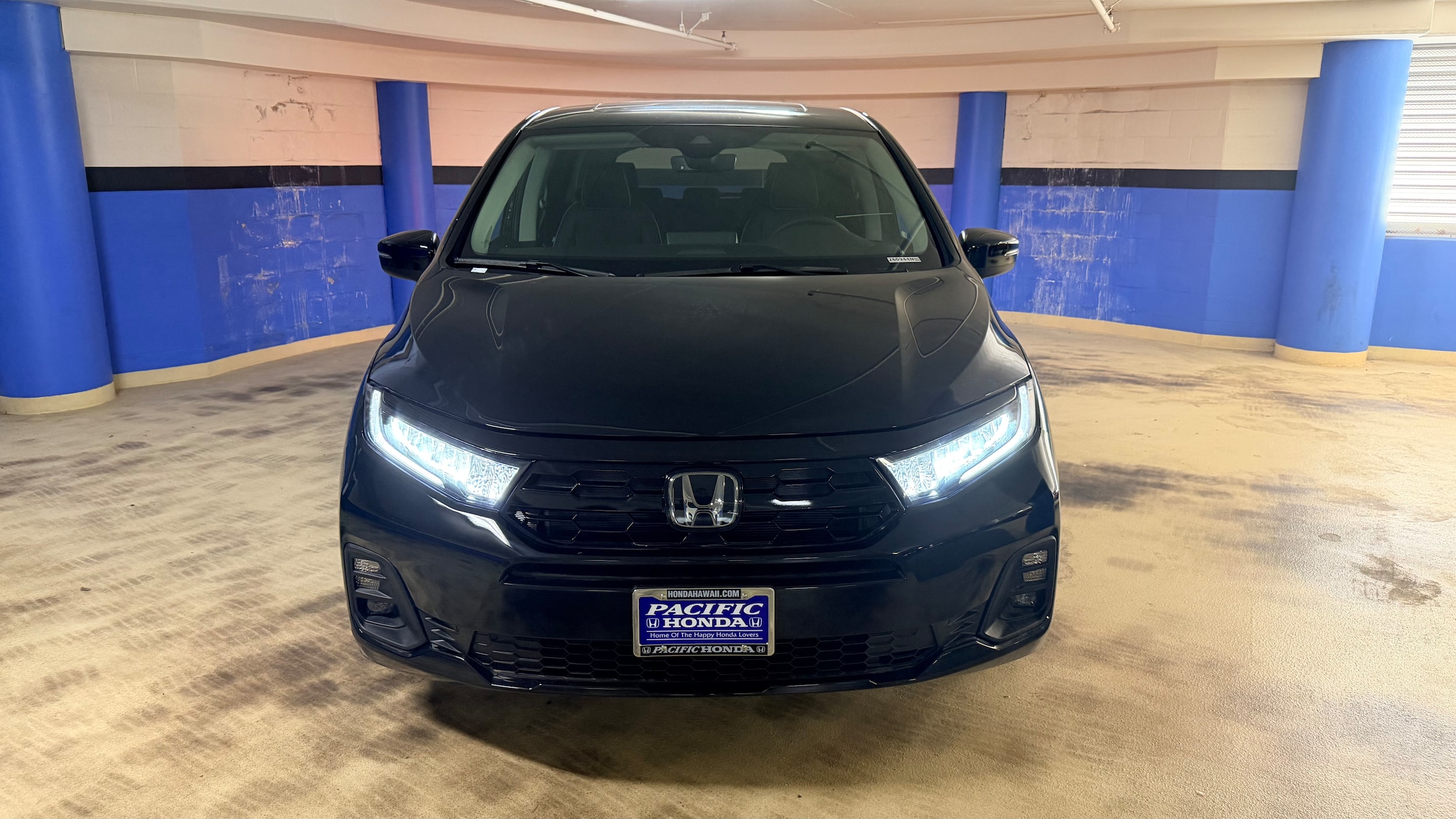 2026 Honda Odyssey Touring - Photo 2