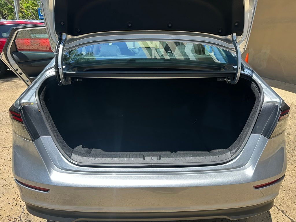2025 Honda Accord SE - Photo 17