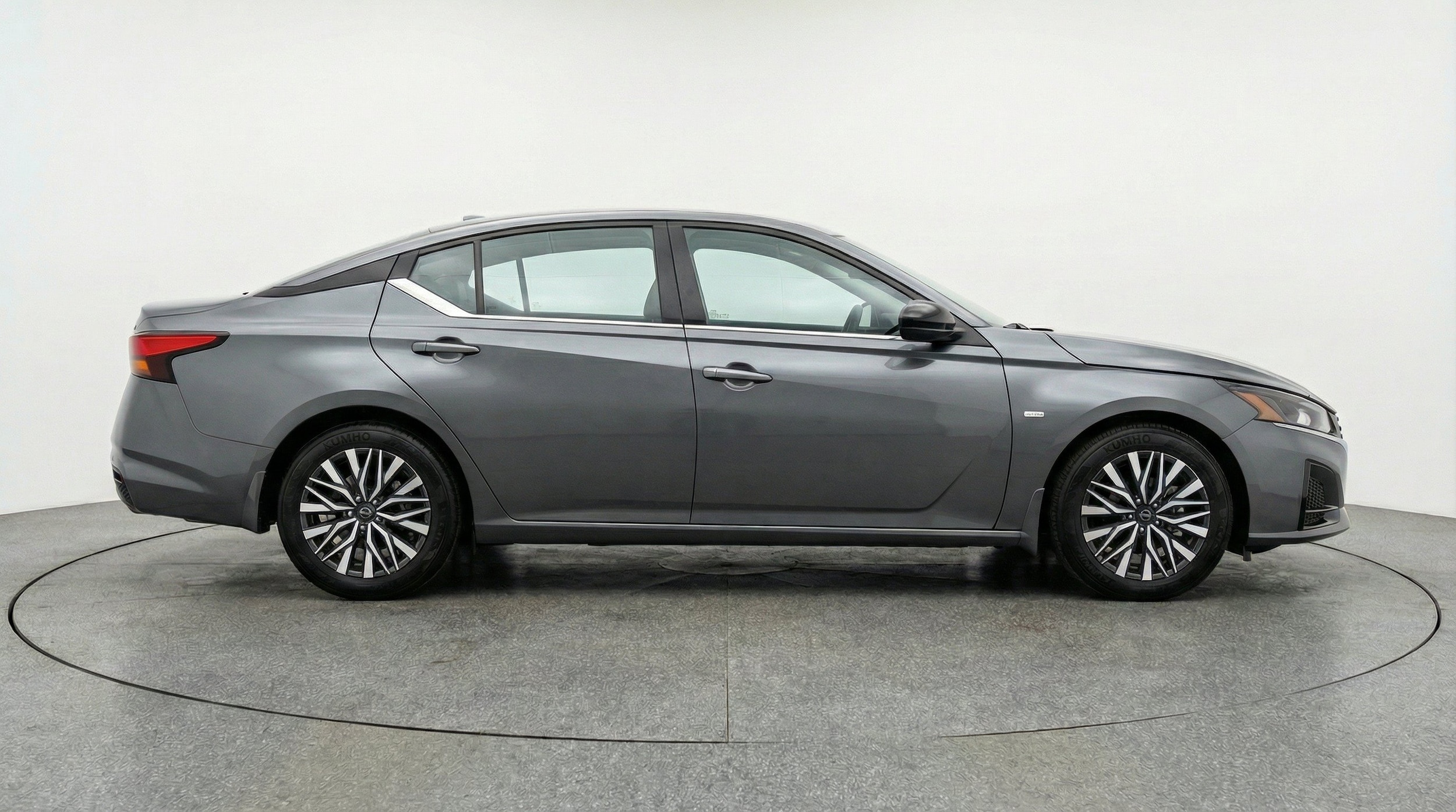 Thumbnail: 2025 Nissan Altima - 10